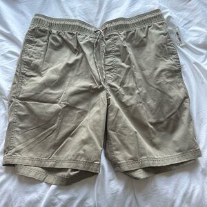 Men’s Amazon shorts *BRAND NEW never worn*